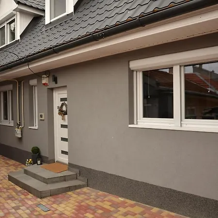 Bence Castle House Apartment