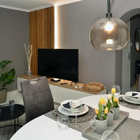 Bence Castle House *