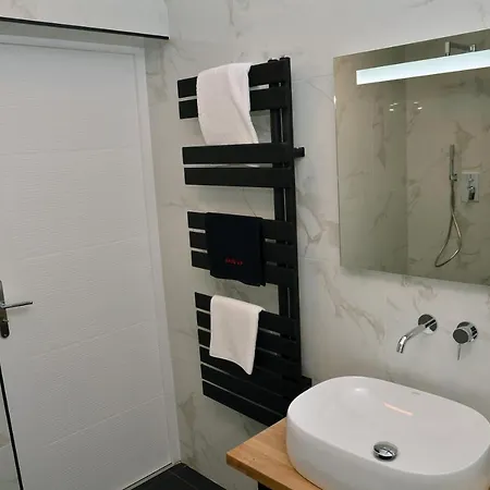 Bence Castle House Apartment