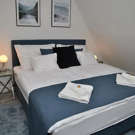 Bence Castle House Apartment *